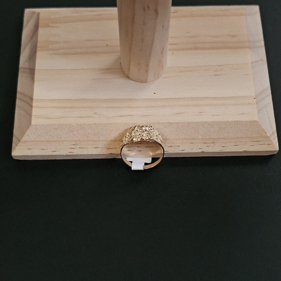 10k Gold Ring Size 7